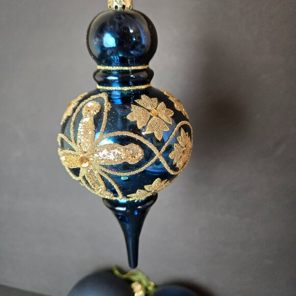 Frontgate Blue Glass Ornament Set of 4 Handblown Finial & Ball Ornaments Holiday - Picture 3 of 10